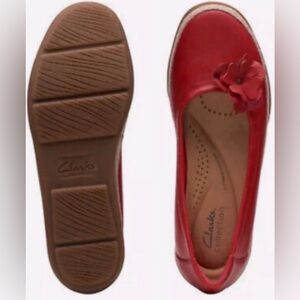 NWOB Clarks Women's Elaina Jade Cherry Red Leather Size 10